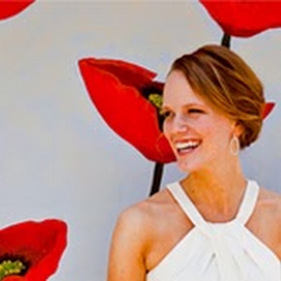 Meet your Posher, Elise - Picture 1 of 1